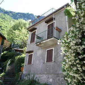 Holiday home Casa Cubo Varenna