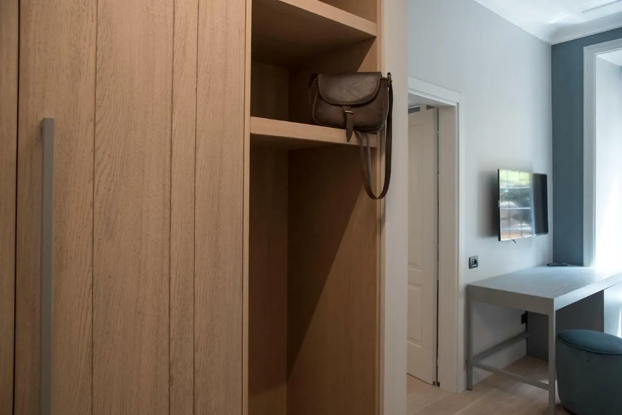 Domus Alberico Hotel Rome 2*,