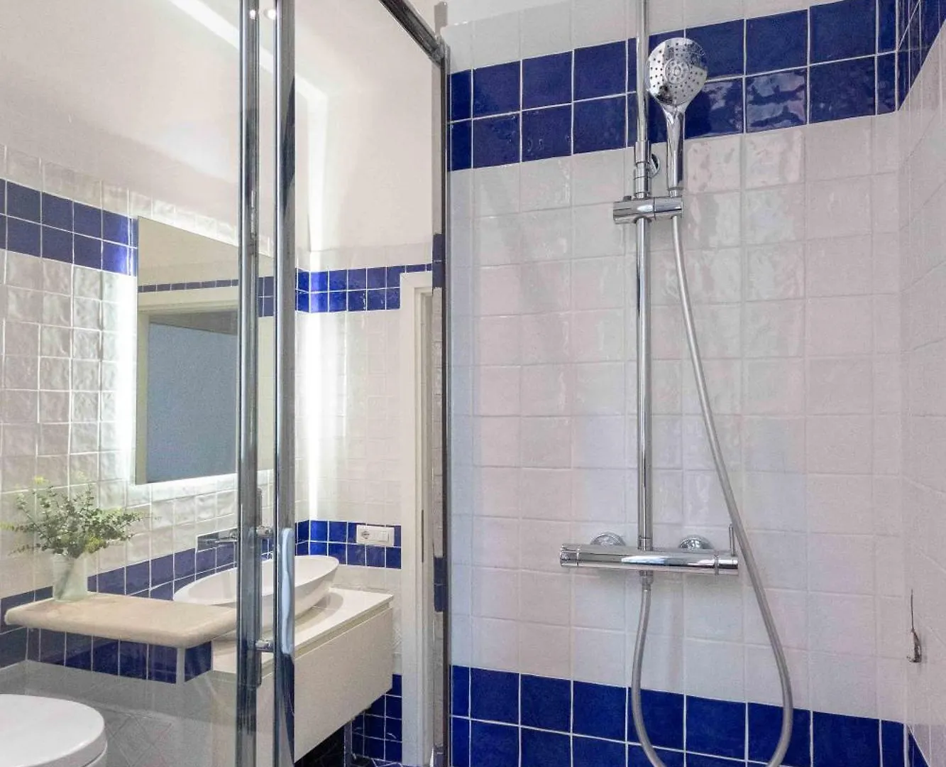 فندق Domus Alberico روما 2*,