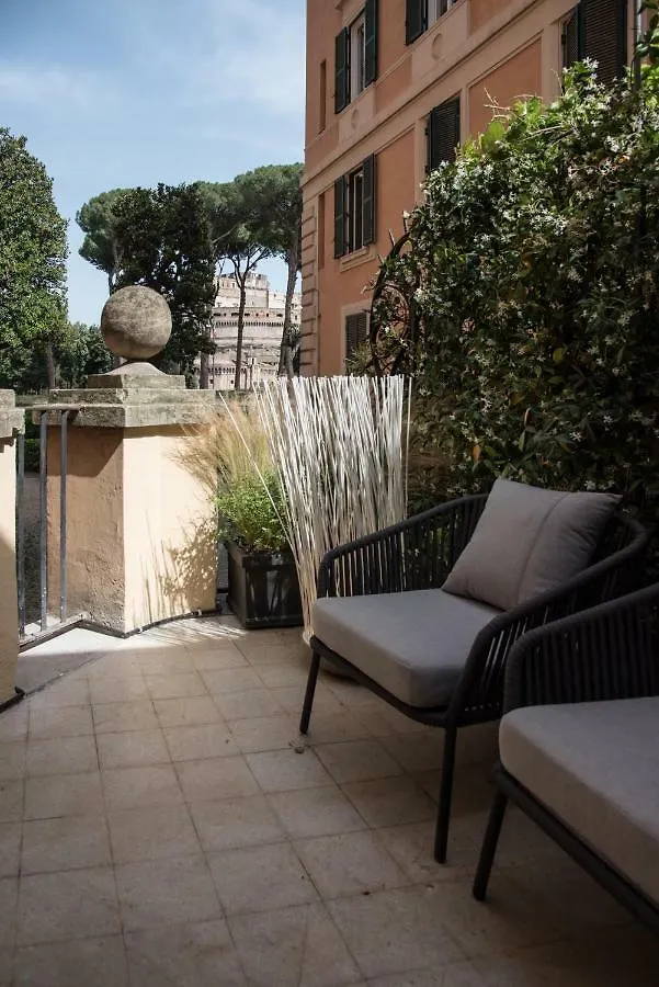 فندق Domus Alberico روما 2*,  إيطاليا